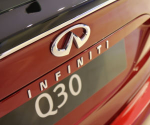 Infiniti Q30