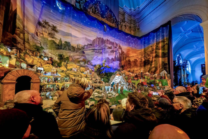 Ruchoma szopa u bernardynów w Krakowie