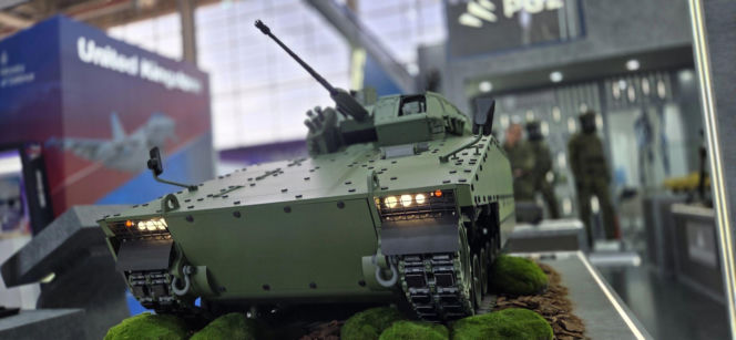 Borsuk i Ciężki BWP w Rijadzie. HSW prezentuje najnowocześniejszy sprzęt na światowych targach