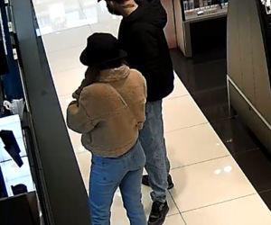 Poznań. Para poszukiwana przez policję! Weszli do sklepu, a potem...