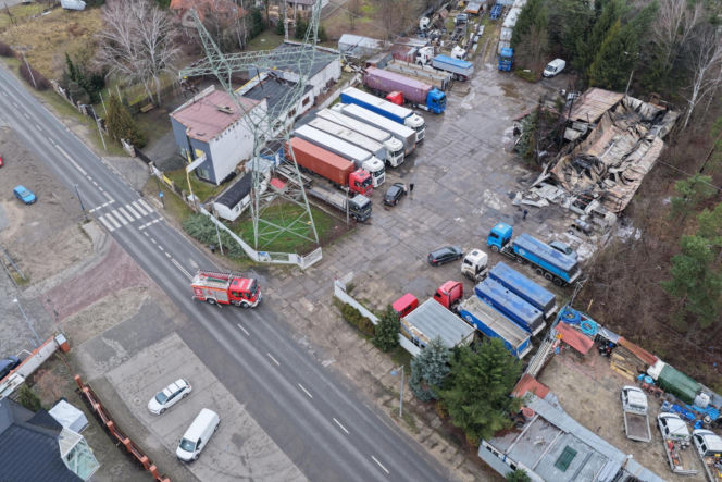 Potężny pożar hali w Warszawie. Wszystko spłonęło, zostały tylko zgliszcza