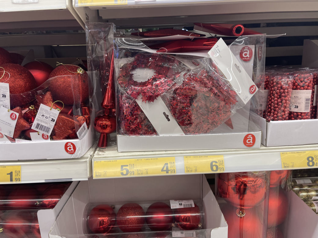 Ceny ozdób świątecznych w Krakowie. Ile trzeba za nie zapłacić?