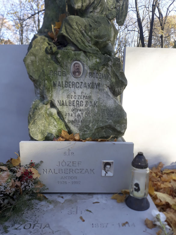 Odnowione groby znanych Polaków na Starych Powązkach