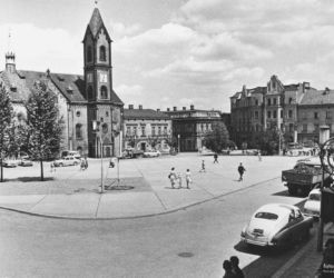 Podróż w czasie po Tarnowskich Górach. Tak zmieniało się miasto