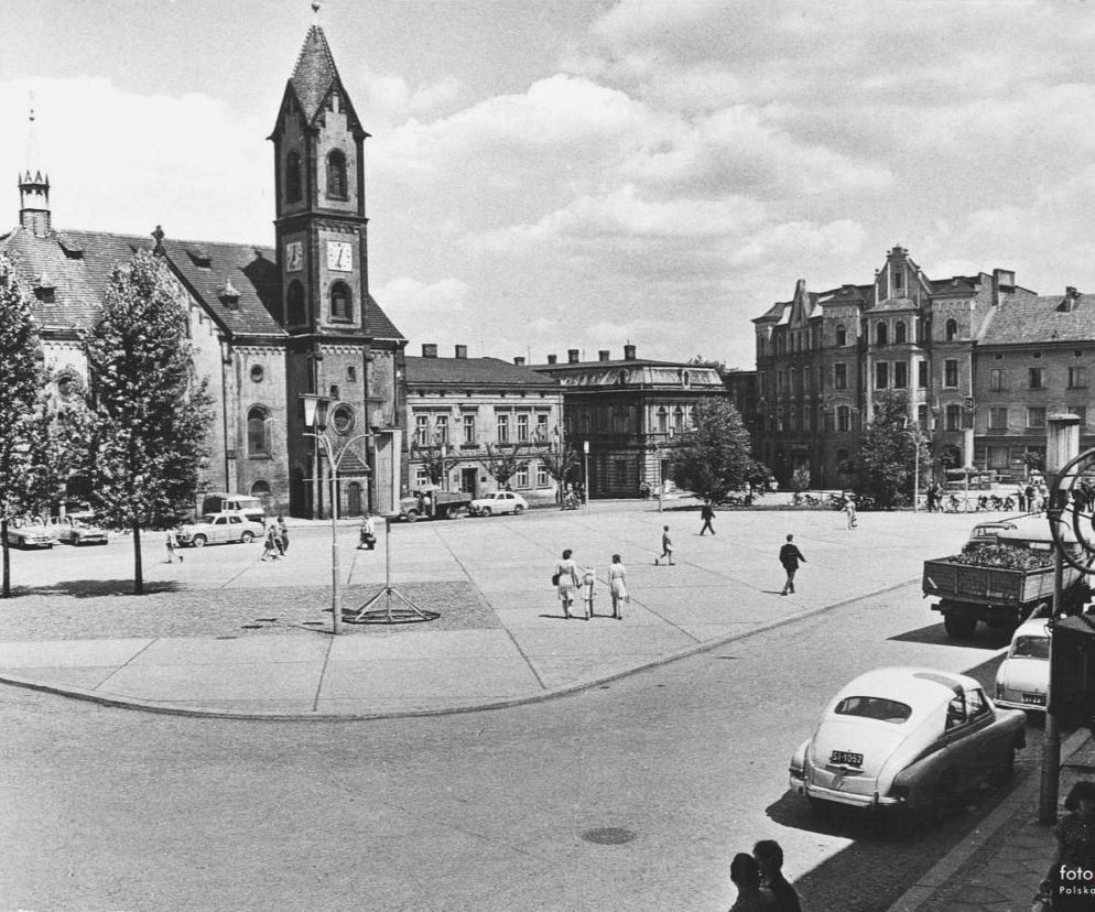 Podróż w czasie po Tarnowskich Górach. Tak zmieniało się miasto