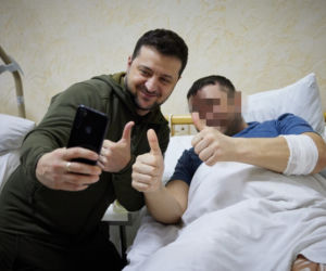 Zełenski odwiedził rannych żołnierzy. Wzruszające słowa prezydenta Ukrainy!