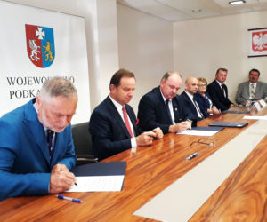 Pieniądze dla podkarpackich uczelni
