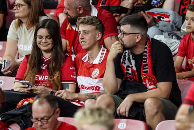 Widzew Łódź - Lech Poznań: Zdjęcia kibiców z meczu 6. kolejki PKO BP Ekstraklasy