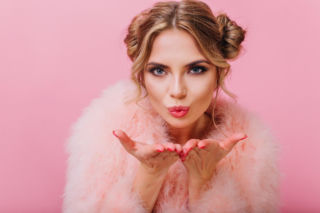 Płyn micelarny numer 1 w Polsce z dodatkowym benefitem.  Jak ulepszono formułę kultowego kosmetyku? 