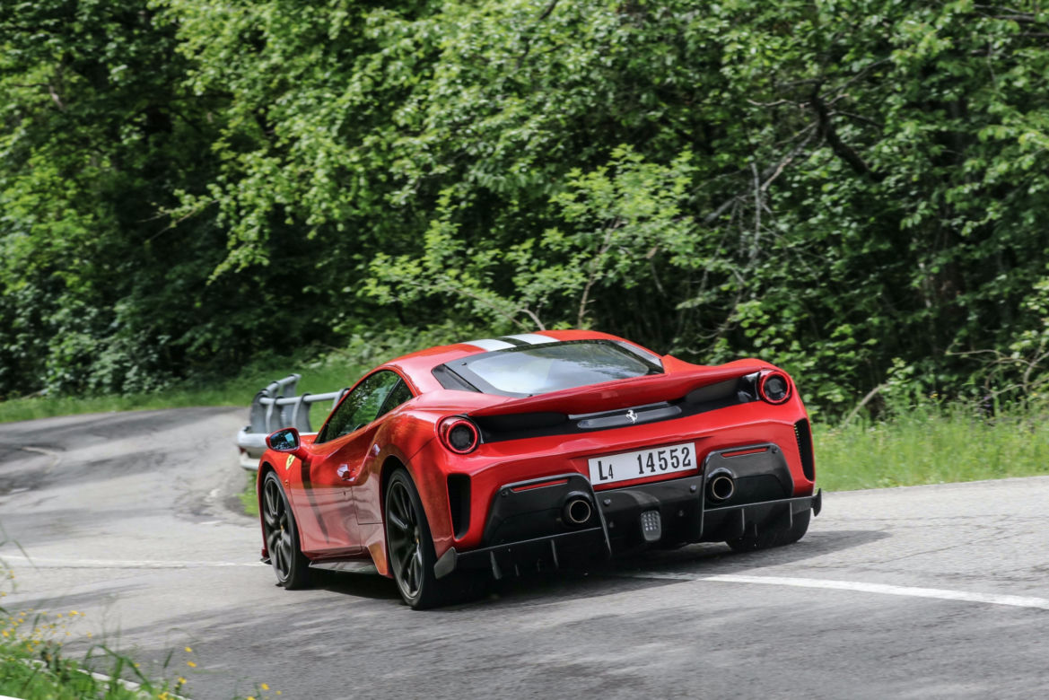 Ferrari 488 Pista 