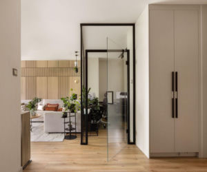 Apartament w Gdańsku. Szklane biuro nad morzem