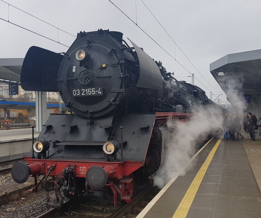 Zabytkowy pociąg na stacji Szczecin Główny