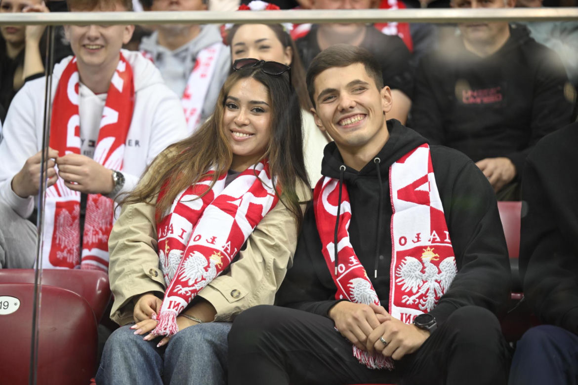 Kibice na meczu Polska - Rumunia. Znajdź się na zdjęciach z Narodowego!