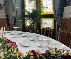 Co naprawdę dzieje się w zamku Zdrajców? Mamy zdjęcia zza kulis hitu TVN!