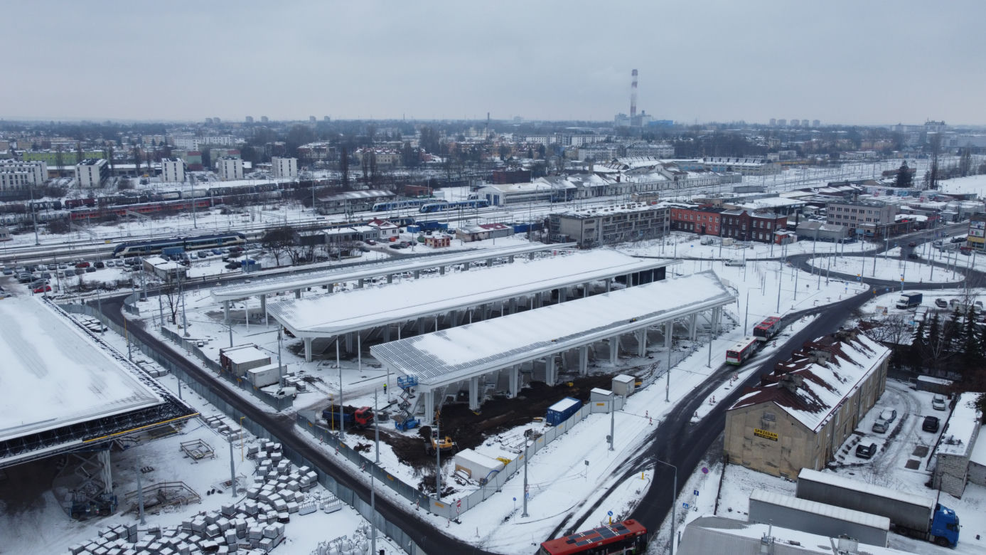 Budowa Dworca Metropolitalnego w Lublinie w zimowej odsłonie