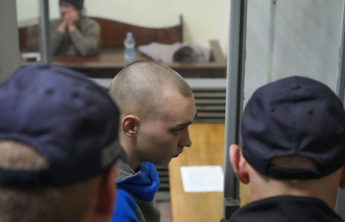 Zabił bezbronnego cywila, teraz prosi jego żonę o przebaczenie. Rosyjskiemu żołnierzowi grozi dożywocie