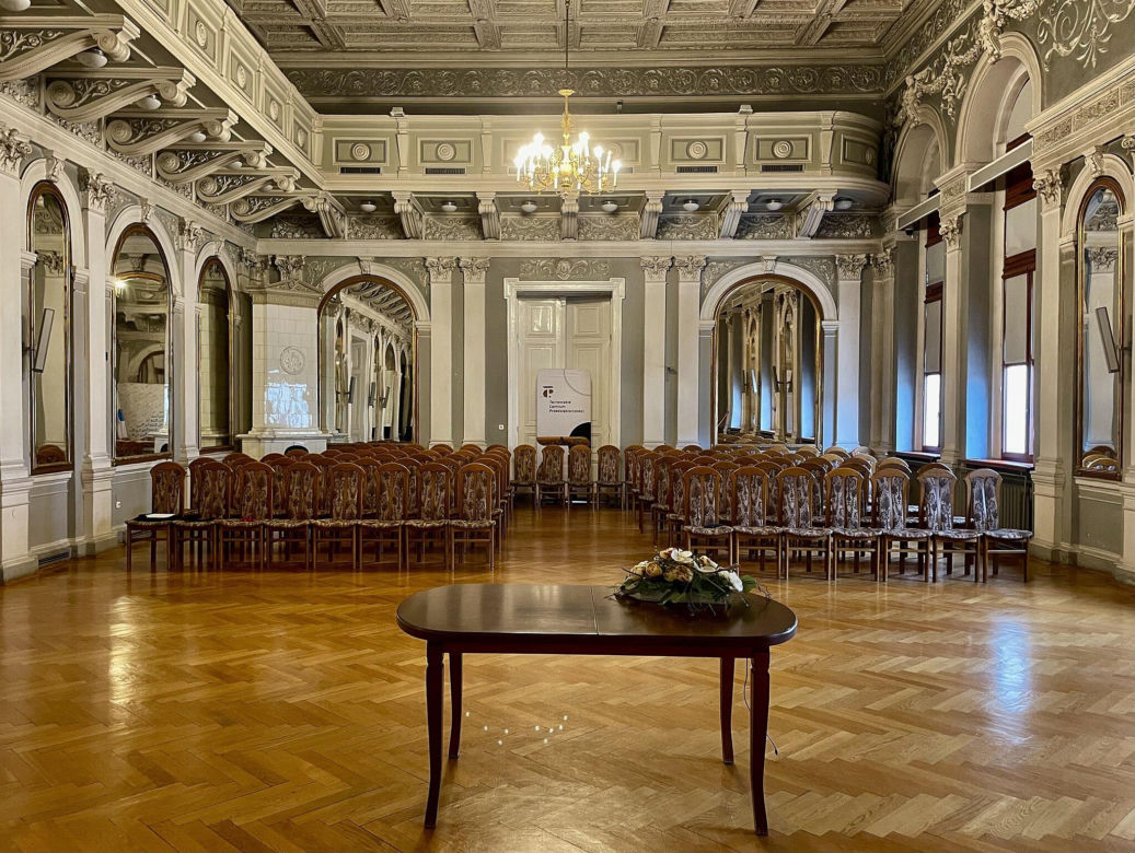 Budynek dawnej Kasy Oszczędności przy ulicy Wałowej w Tarnowie