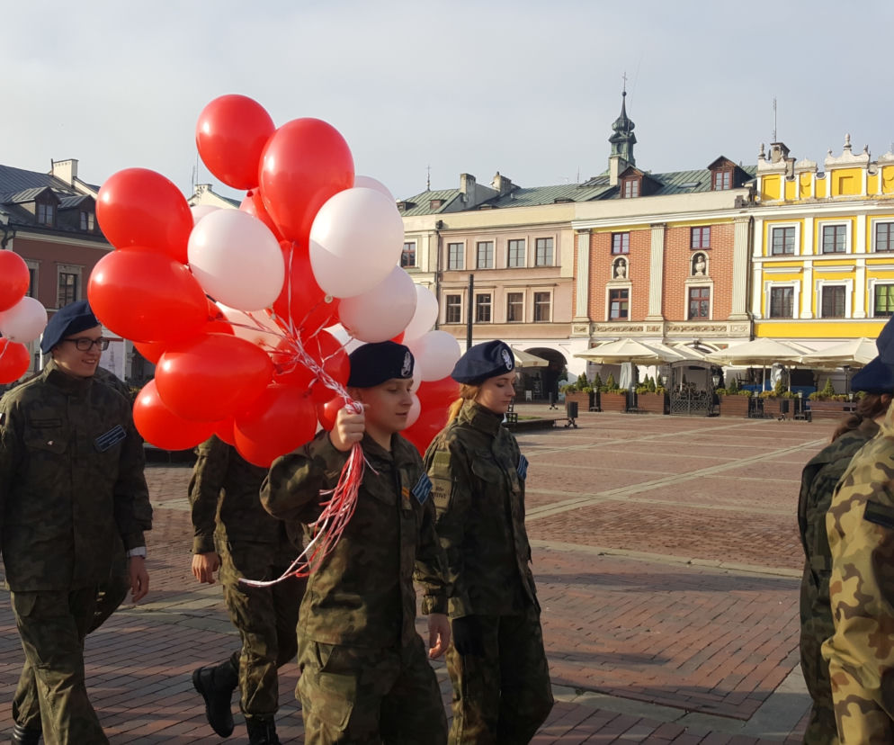 Zamość: Przedszkolaki wypuściły 100 balonów na 100-lecie niepodległości