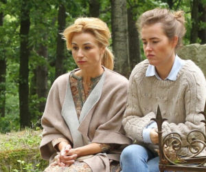 Pensjonat nad rozlewiskiem, Małgosia (Joanna Brodzik), Marysia (Olga Frycz)