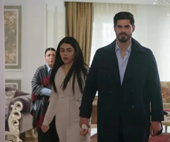 Cihan stanie w obronie Hancer i opuści dom matki