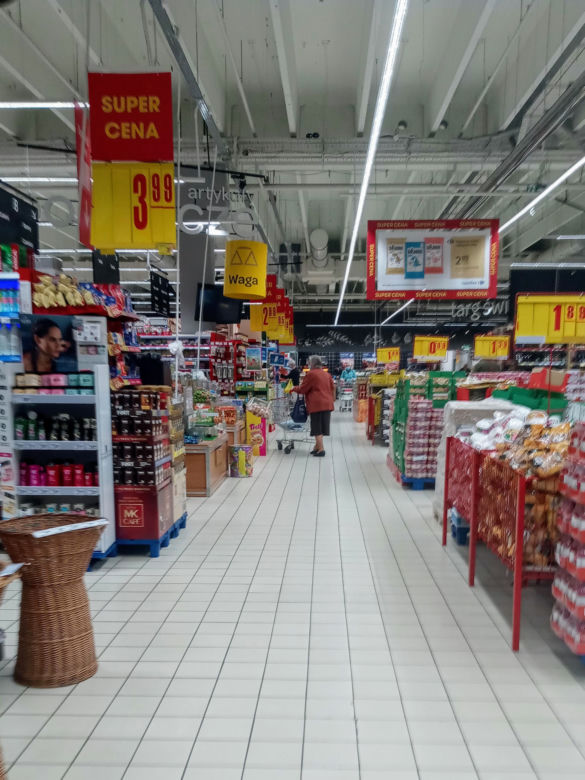 Galerie handlowe w Szczecinie po zniesieniu części ograniczeń - 4 maja 2020