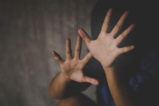 Znęcał się nad partnerką. 34-latek groził jej nożem