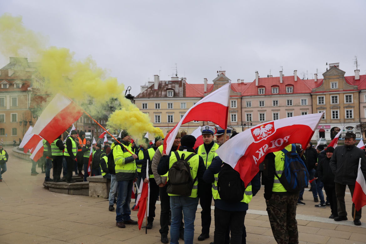 Protest rolników 20 marca w Lublinie. Przeszli ulicami miasta pod LUW