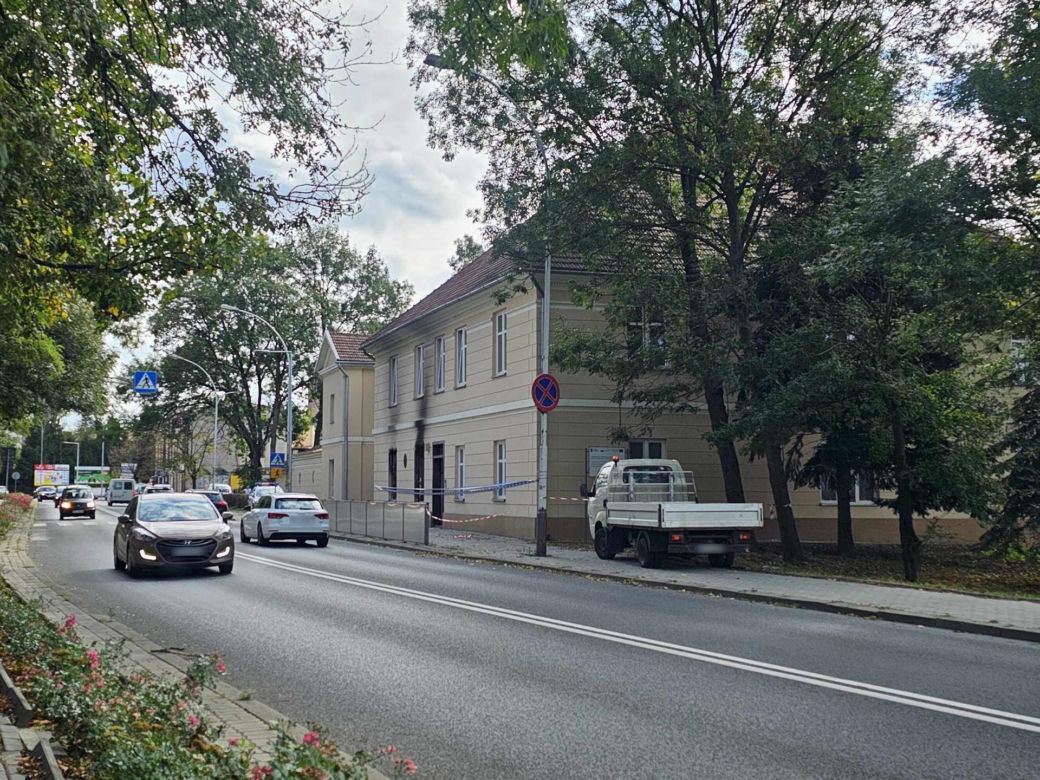 Trwa szacowanie strat po wybuchu butli z gazem w mieszkaniu. 