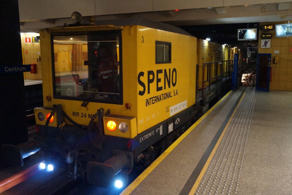 Speno szlifuje tory metra