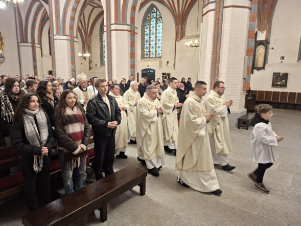 Z młodzieżą KSM spotkał się bp senior Edward Dajczak