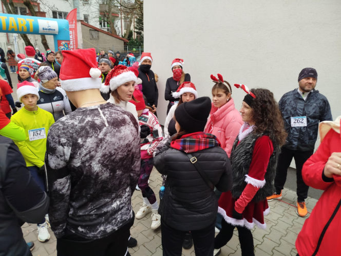 7. Charytatywny Bieg Mikołajkowy z Dwójką w Siedlcach 2025