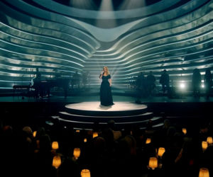 Adele odwolała koncerty bo nie chciała fruwać nad basenem na scenie