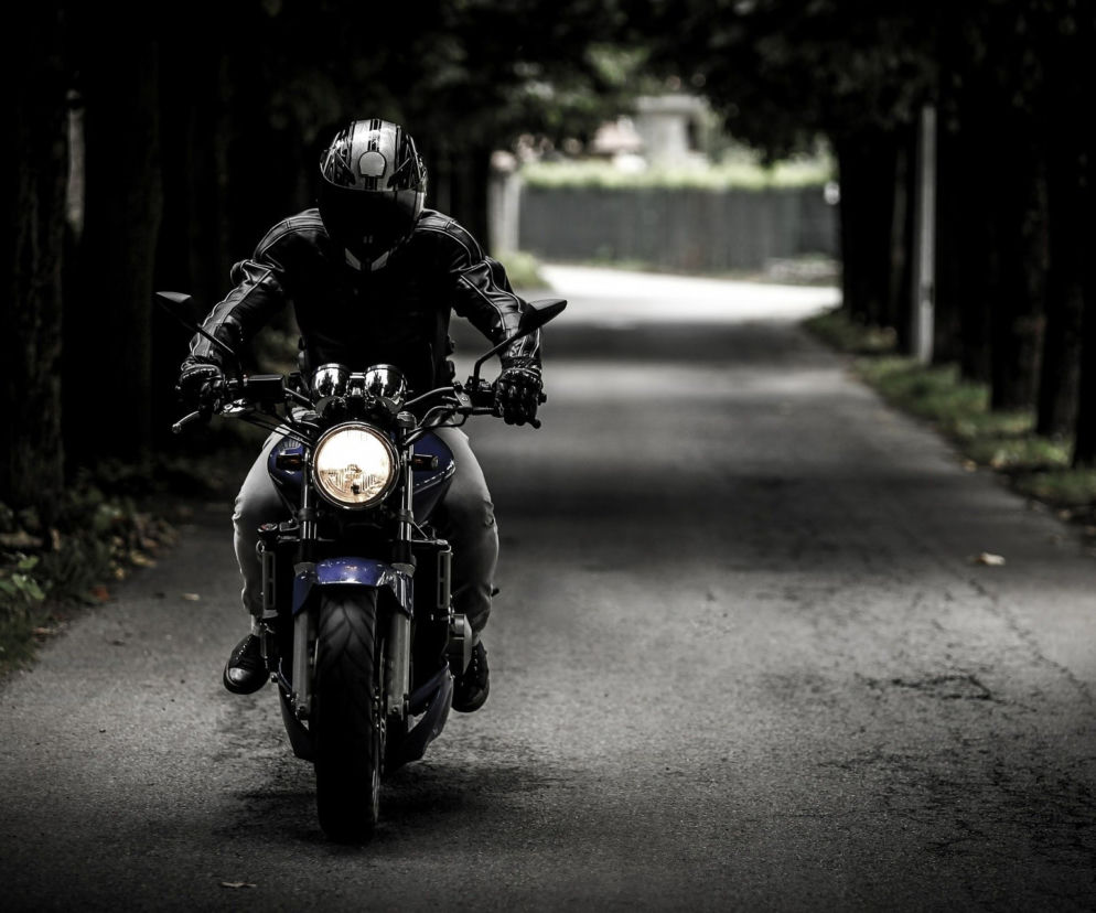 bezpieczny motocyklista