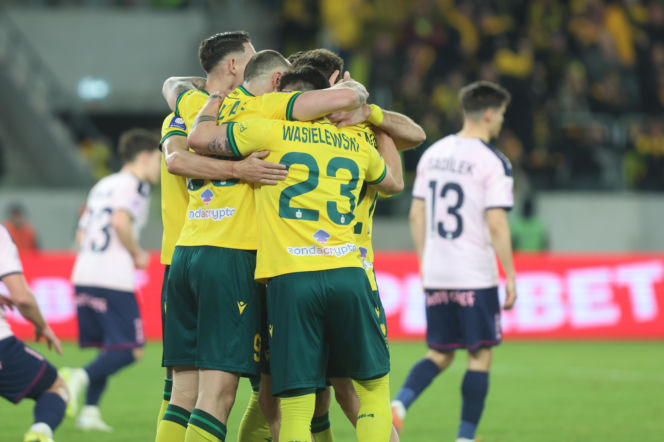 GKS Katowice - Górnik Zabrze: Zdjęcia kibiców z Derbów Śląska w ramach 23. kolejki PKO BP Ekstraklasy