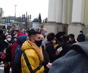  Gigantyczna kolejka do szczepień bez rejestracji. Plac Bankowy. 