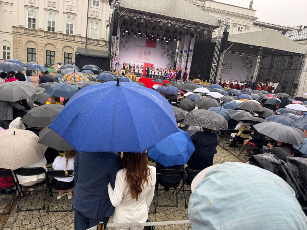 Koło Gospodyń Wiejskich w Puszynie na Dożynkach Prezydenckich w Warszawie
