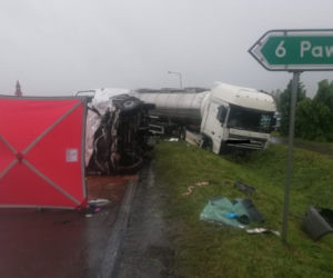 Tragiczne zderzenie busa z ciężarówką w Adamówce
