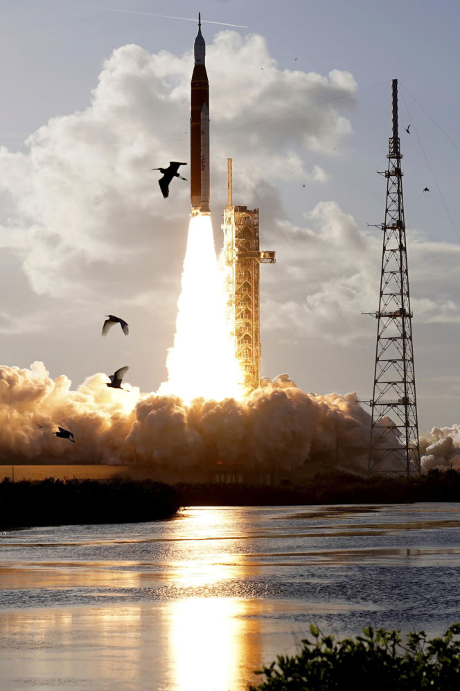 Wystartowała misja Księżycowa! Pierwsza od 53 lat