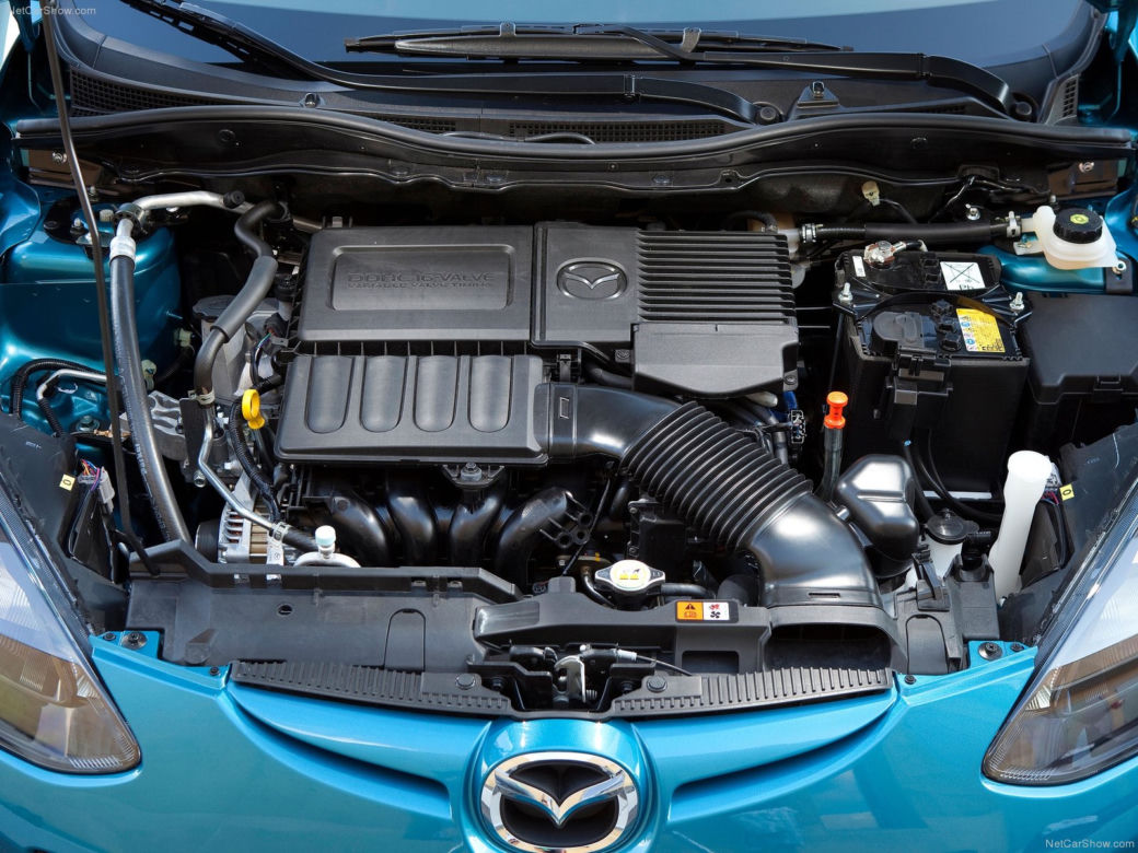 Mazda 2 Exclusive hatchback, model 2011