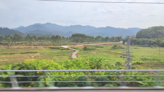 Polak wsiadł do pociągu w Chinach. Kiedy porównał czas podróży z Polską, nie dowierzał