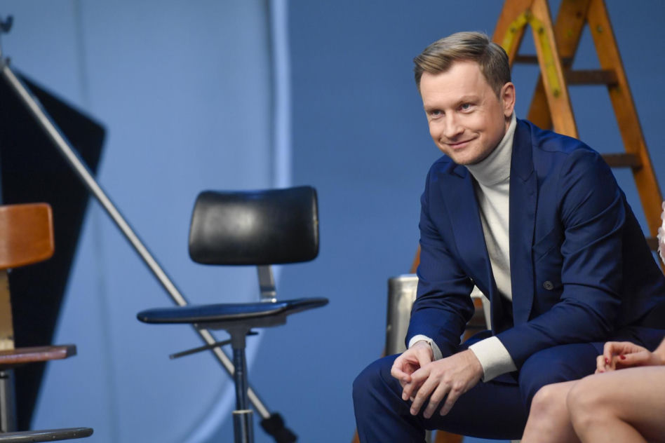 Od nastolatka z "Na Wspólnej" do eleganckiego mężczyzny. Tak zmieniał się Jakub Wesołowski