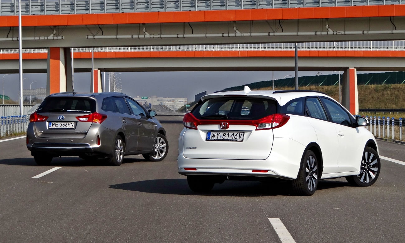 Toyota Auris Touring Sports vs. Honda Civic Tourer
