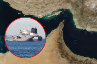 Kolejne ataki w Cieśninie Ormuz. Kontenerowiec trafiony pociskiem!