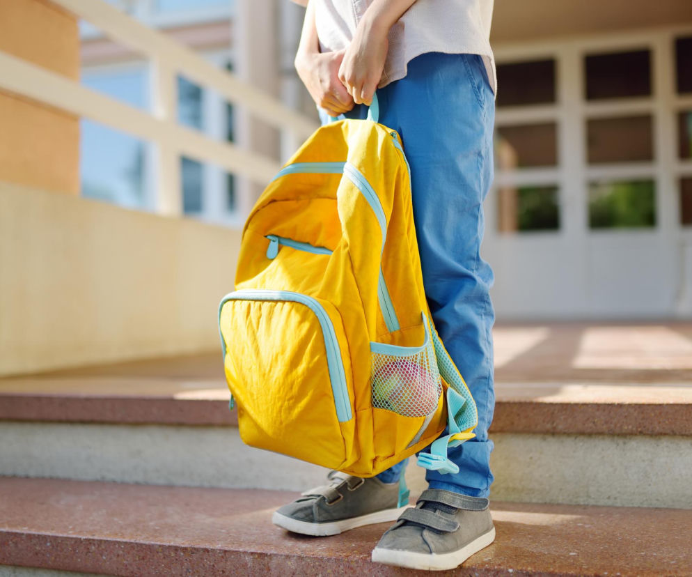 Dzieci dźwigają nawet 9 kg. Plecak szkodzi kręgosłupowi