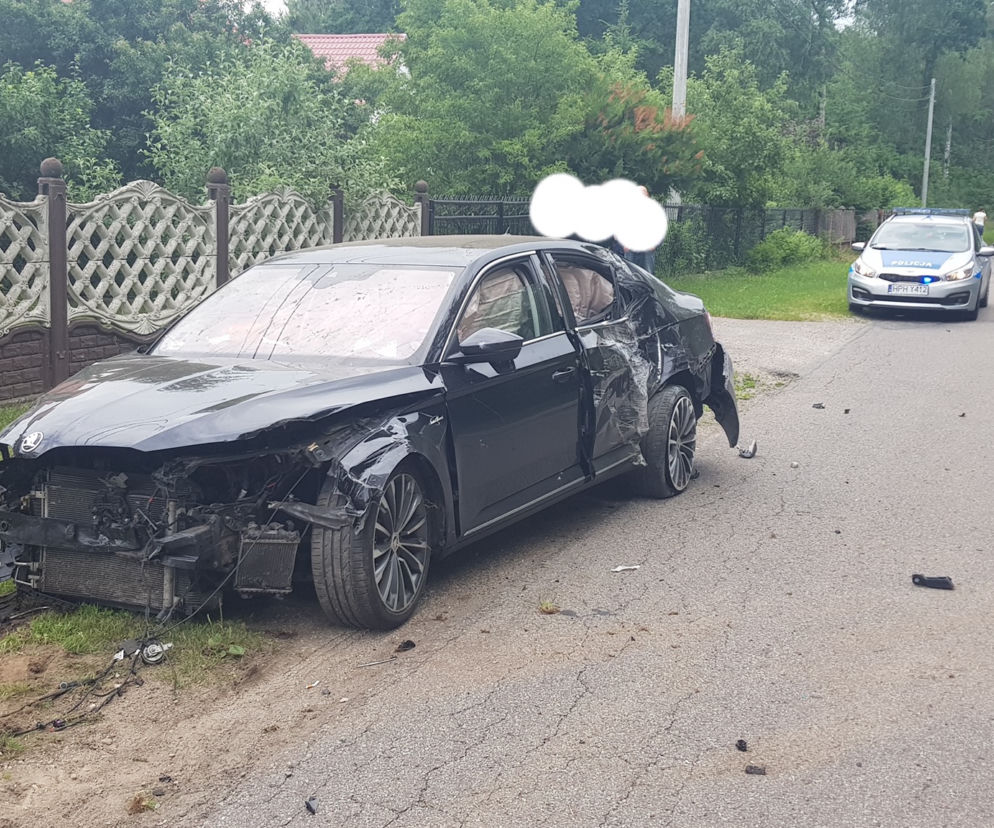 Wypadek w Drężku niedaleko Ostrołęki - 27 czerwca br. (na zdjęciu służbowe auto żony Sylwestra K.)