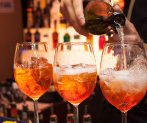 Koktajl szampański, czyli Champagne cocktail - klasyczny i wciąż smaczny