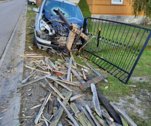 Ruda - wjechał w ogrodzenie 