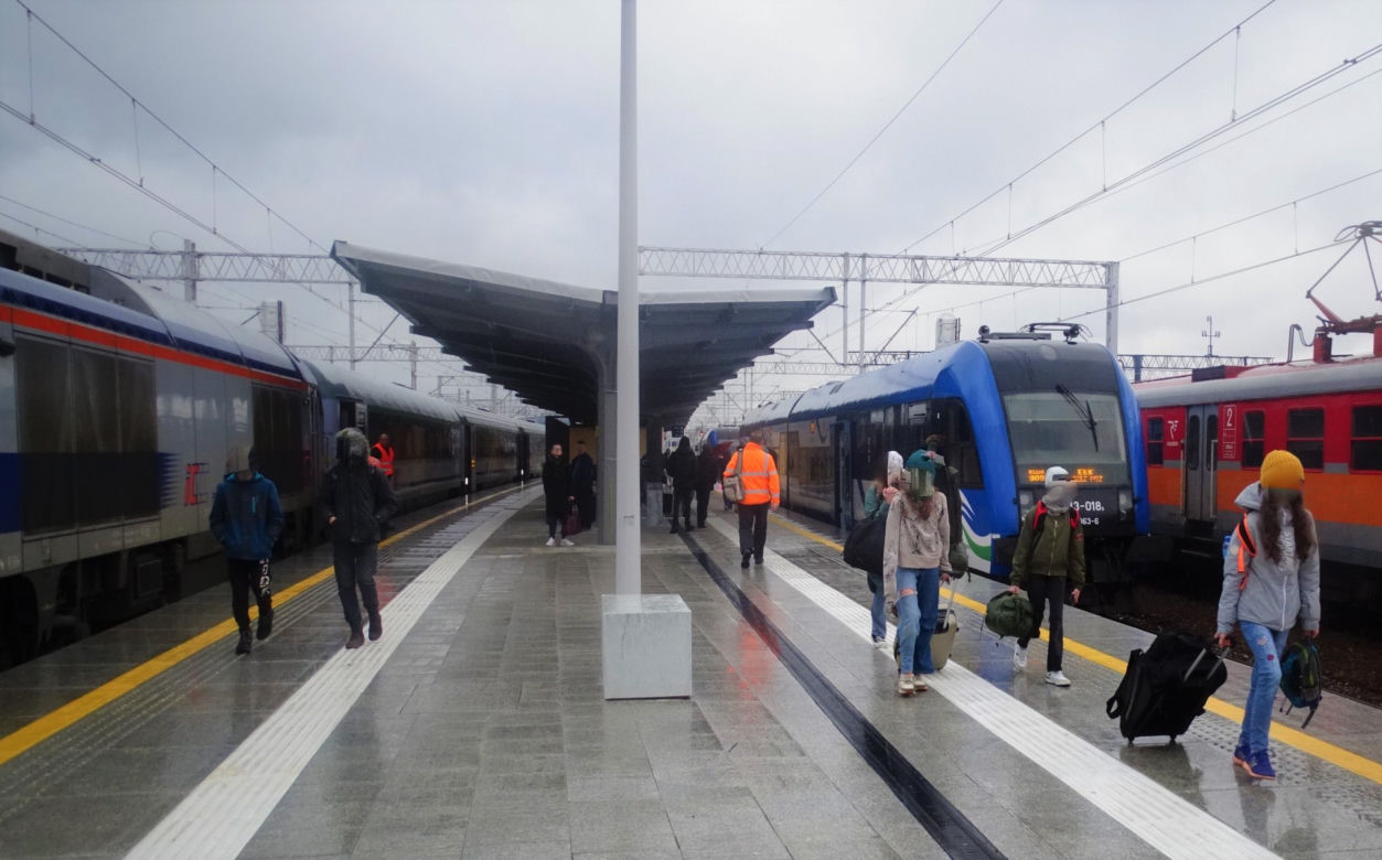 Nowy peron na stacji Olsztyn Główny gotowy. PKP pokazały zdjęcia