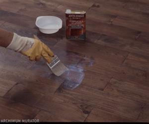Jak wykończyć drewnianą podłogę: sprawdź najlepsze metody i rozwiązania
