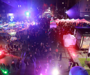 Manufaktura Świętego Mikołaja z Tomaszem Karolakiem w roli Świętego Mikołaja